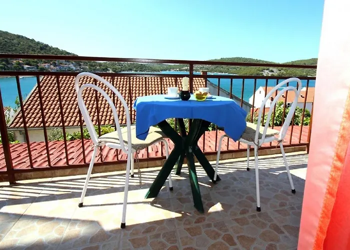 Stanko Apartman Tisno